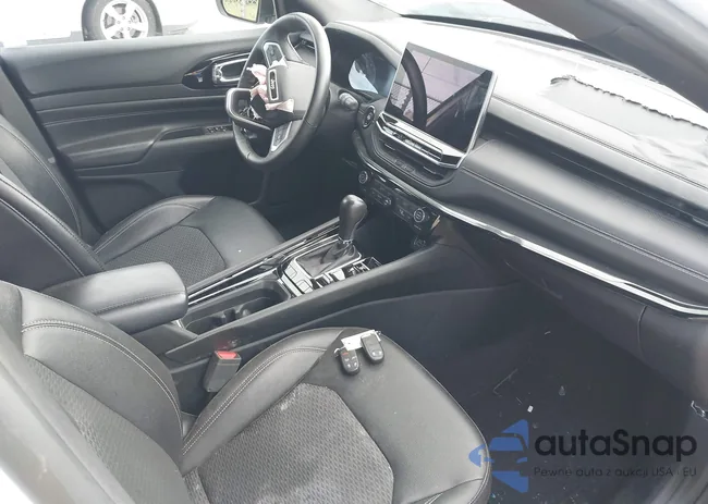 3C4NJDBN7RT115150: 43056686