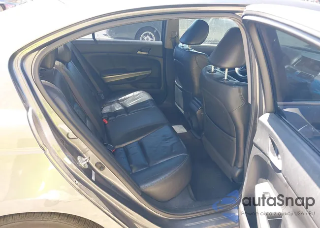 1HGCP258X9A073064: 43056708