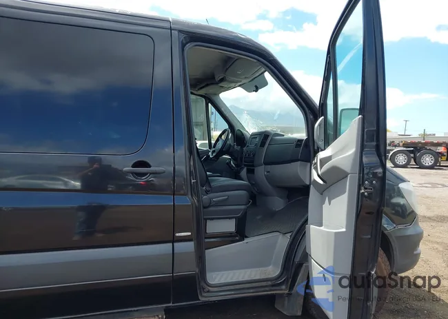 WDZPE7DCXFP160352: 43056824