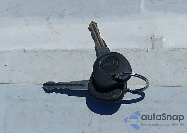 1GCEC14XX8Z242599: 43055839