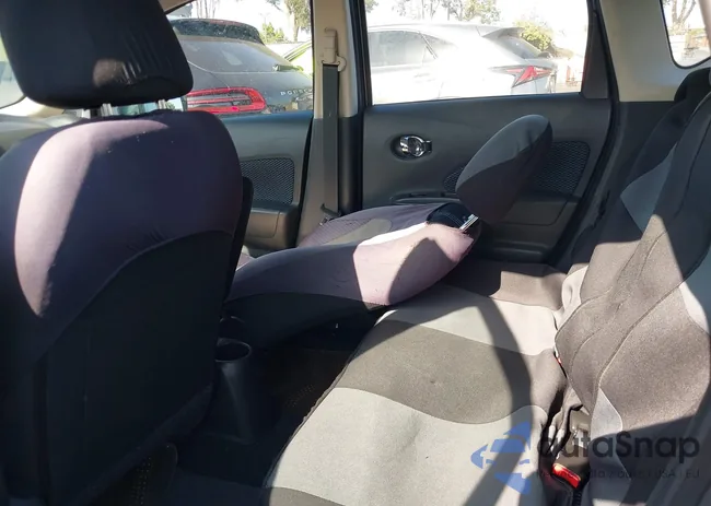 3N1CE2CP3JL359305: 43056045