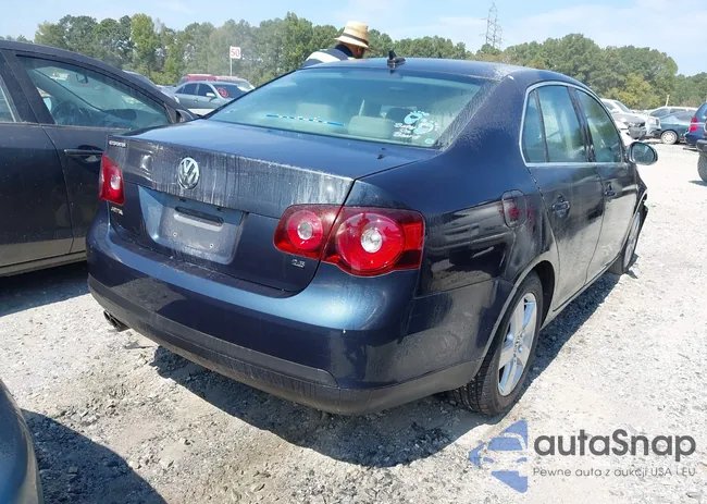 3VWRM71KX8M031282: 43057260