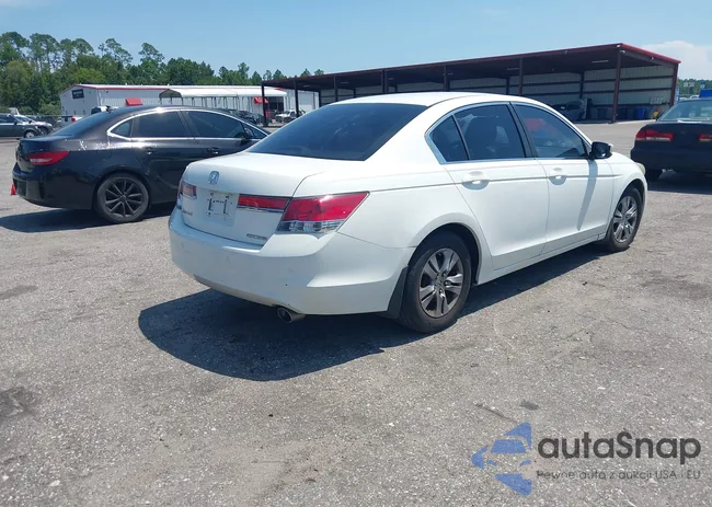 1HGCP2F67BA025749: 43057522