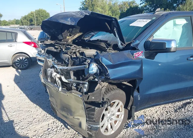 1GCUYDED4KZ136983: 43057619