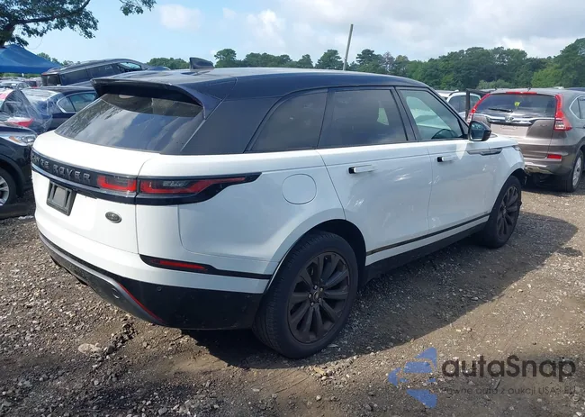 SALYL2RX6JA774490: 43057743