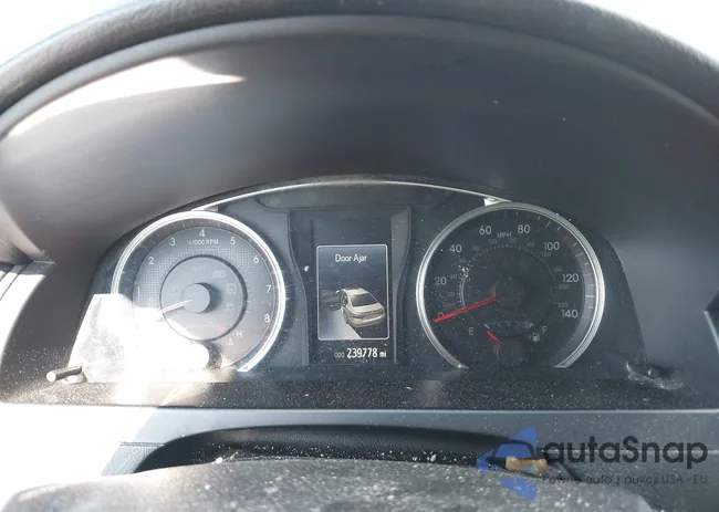 3C4PDDGG9FT684684: 43056863