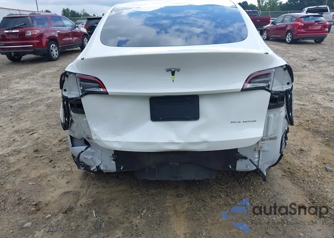 5YJYGDEE9MF080447: 43056952