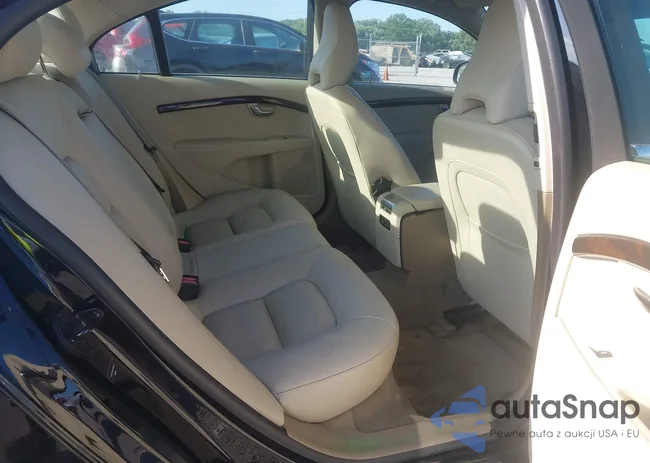 YV1902AH9C1159647: 43056975