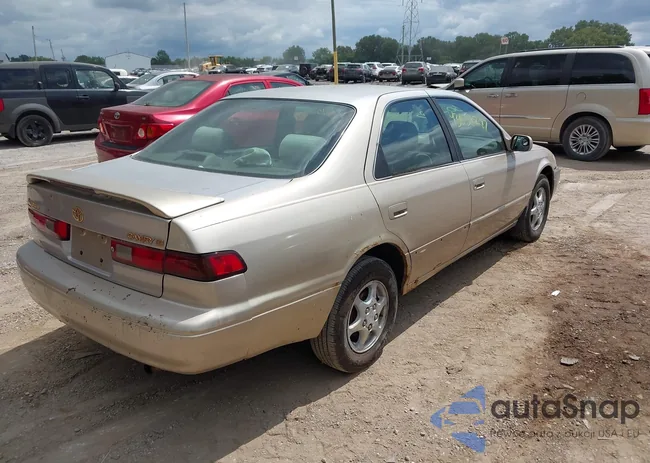 4T1BG22K8WU369961: 43058287