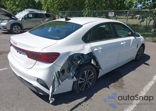 3KPF24AD3RE754298: 43058606