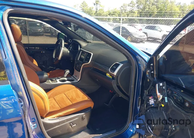 1C4RJFN99JC332825: 43058737