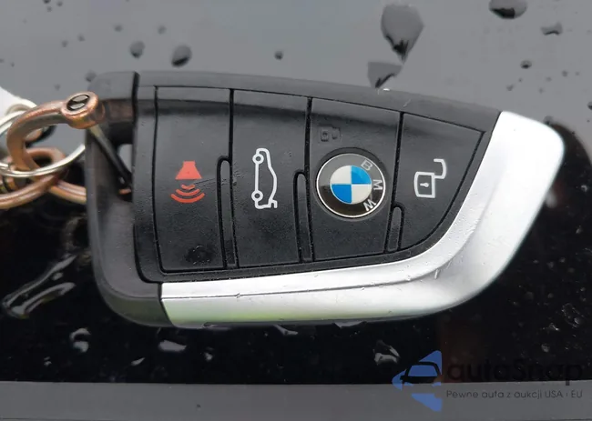 3MW5R7J01M8B74123: 43057805