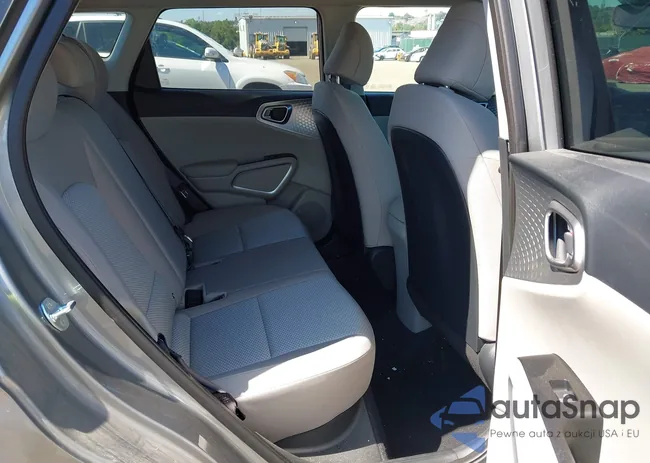 KNDJ23AU6R7914291: 43058057