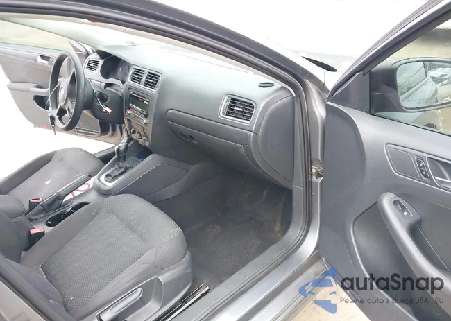 3VW2K7AJ3CM049680: 43058150