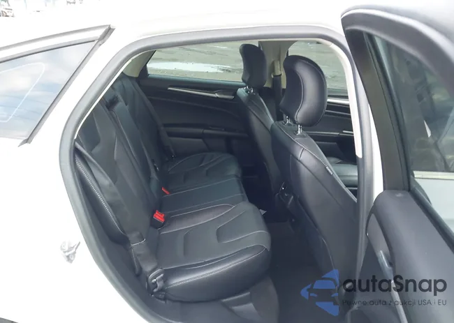 3FA6P0RU8KR237520: 43058166