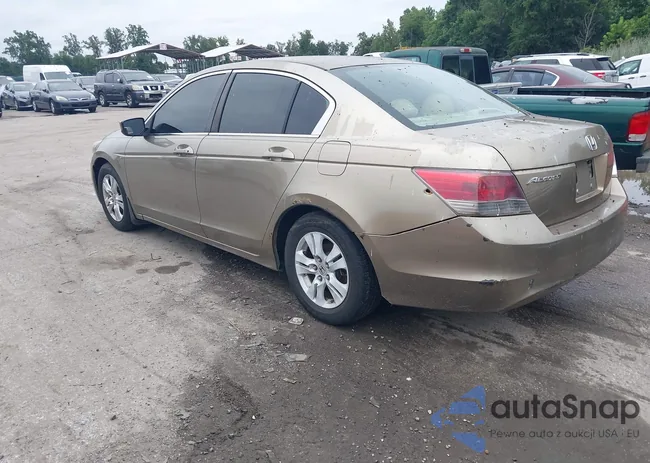 1HGCP26488A026030: 43059275