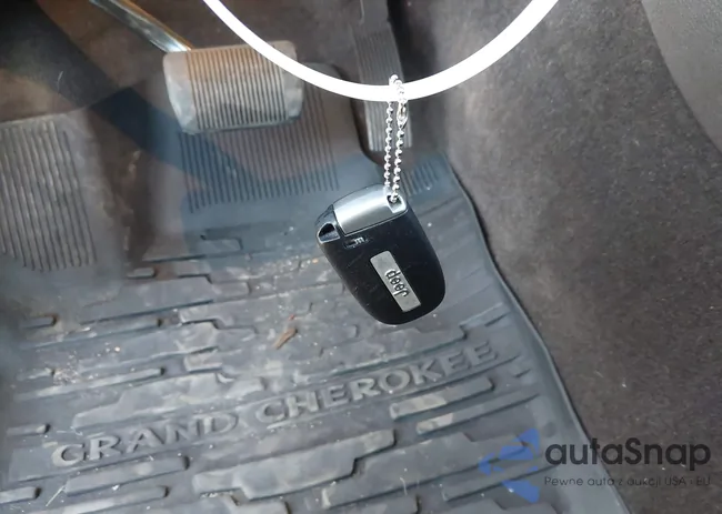 1C4RJFJG6EC127974: 43059341