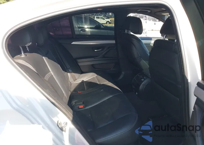 WBA5B3C54ED531143: 43059371