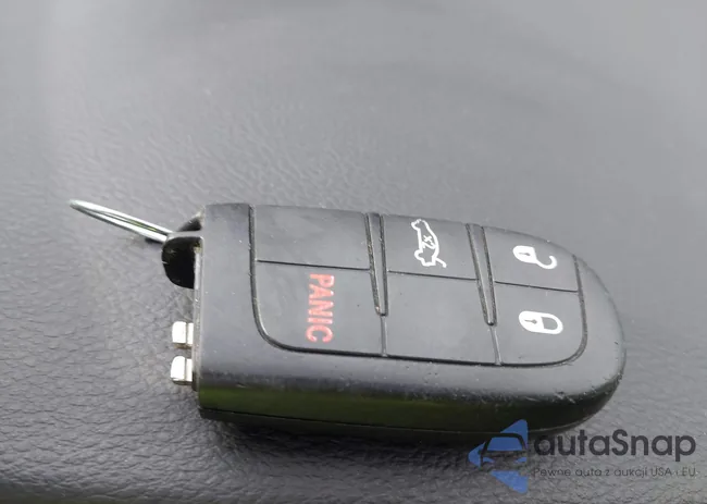 1C3CCCAB2FN650695: 43059386