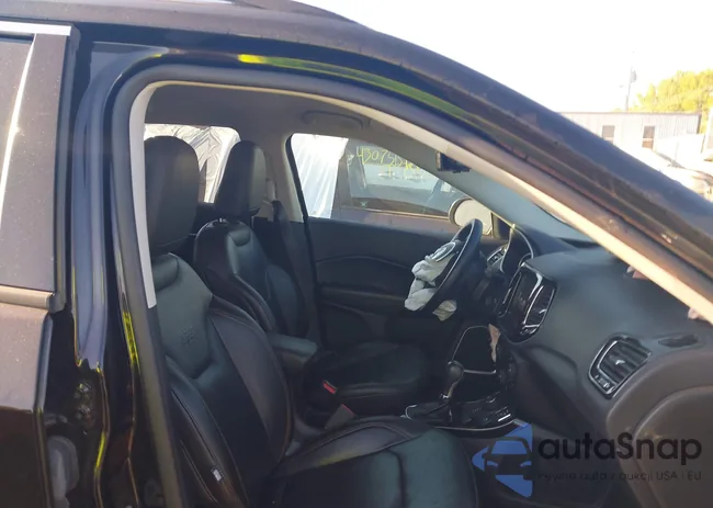 3C4NJDCBXKT679305: 43059390