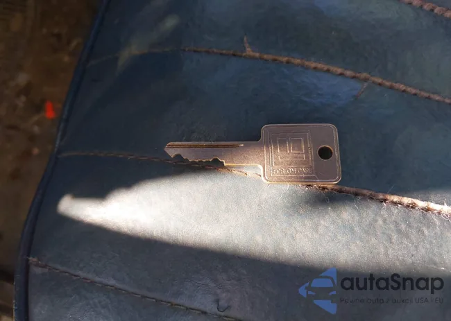 1GTCS14Z5M8521938: 43059768