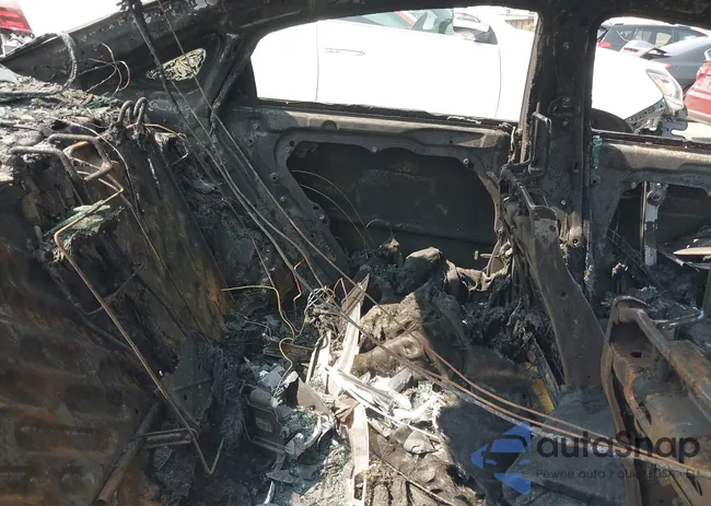 5NPEB4AC5DH644389: 43058992