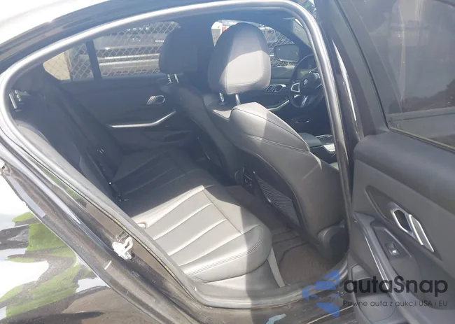 WBA5U9C05LA380183: 43060493