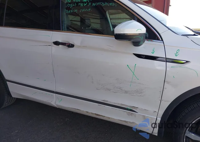 3VV4B7AX0RM090505: 43060513