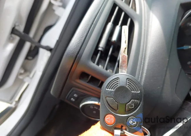 1FADP3F28EL278809: 43060537