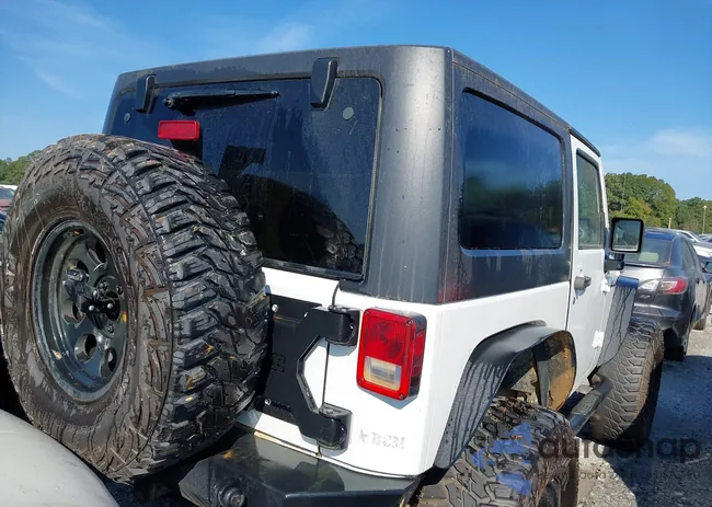 1C4BJWCG2CL186998: 43060702