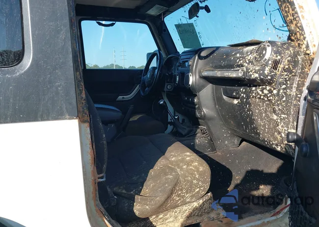 1C4BJWCG2CL186998: 43060702