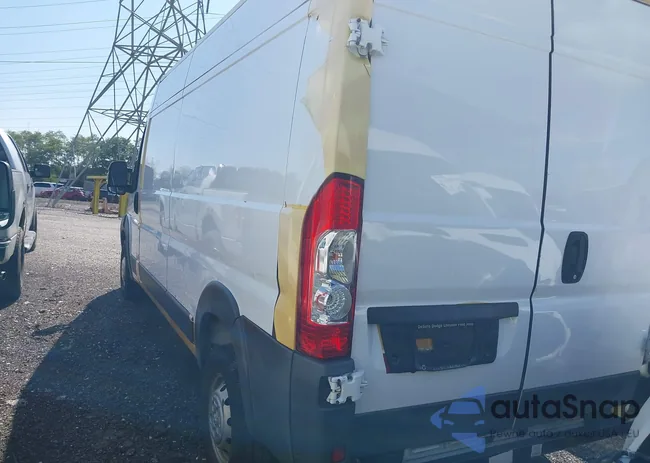 3C6TRVDG1JE112202: 43059798