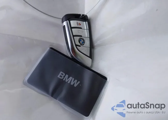 5UXCR6C08M9H19629: 43059840