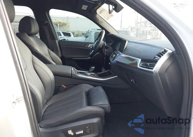 5UXCR6C08M9H19629: 43059840