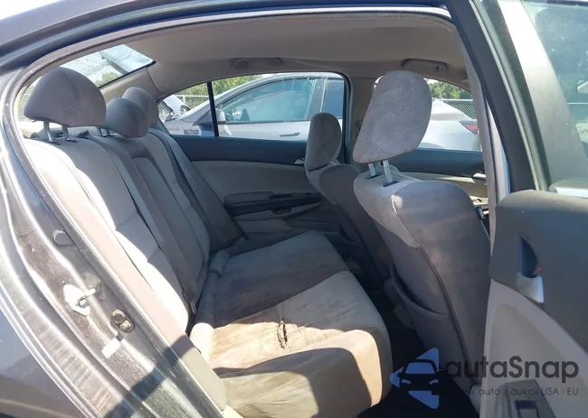 1HGCP26369A107567: 43059910