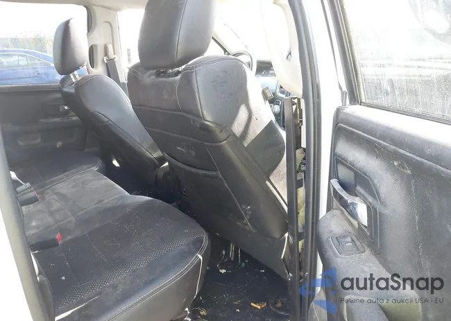 1C6RR7HT2GS177465: 43061197