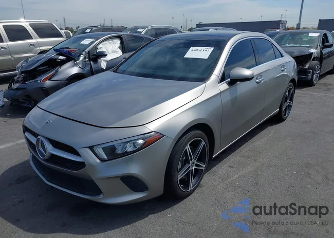 WDD3G4EB1KW017406: 43061397