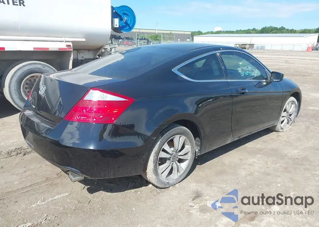 1HGCS12319A021632: 43061505