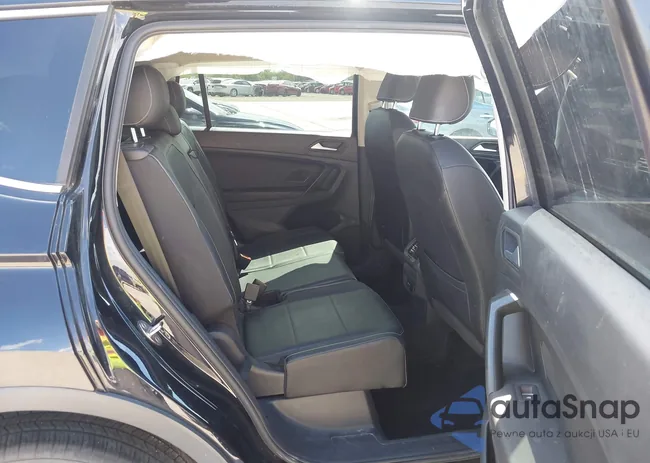 3VV3B7AX7MM103299: 43061643