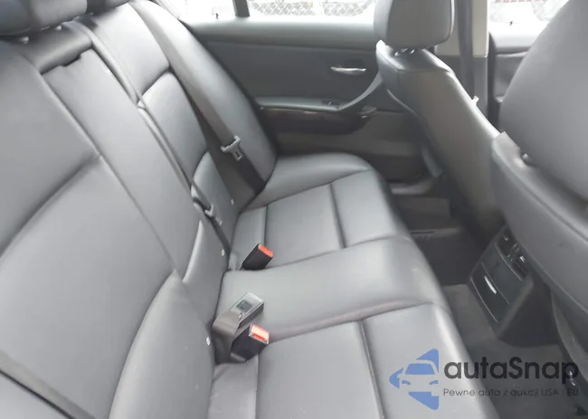 WBAVC73588KP39448: 43060940