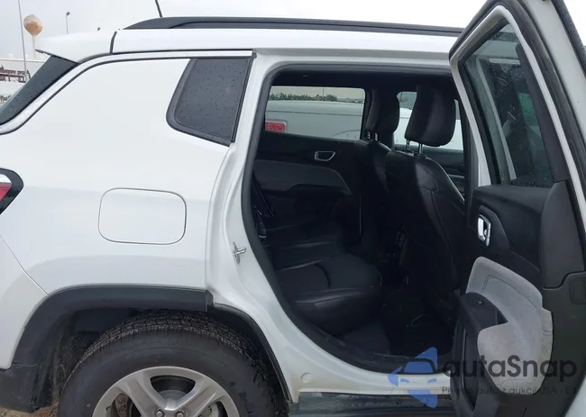 3C4NJDBN5RT605005: 43060980