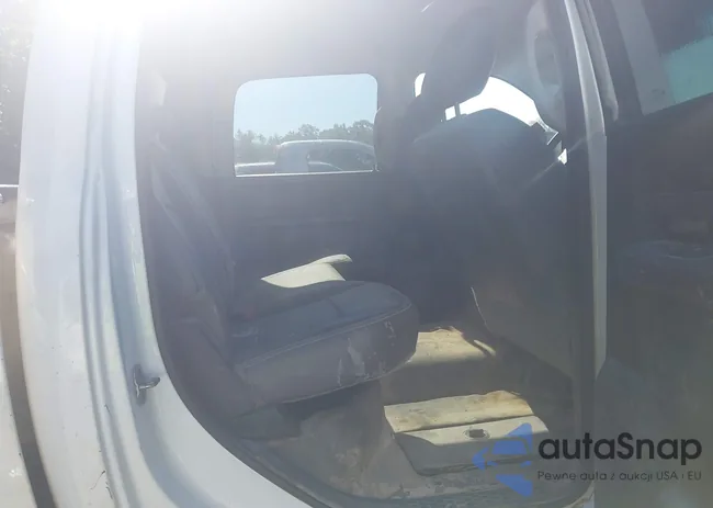 3C6TR5CT7EG214323: 43061053