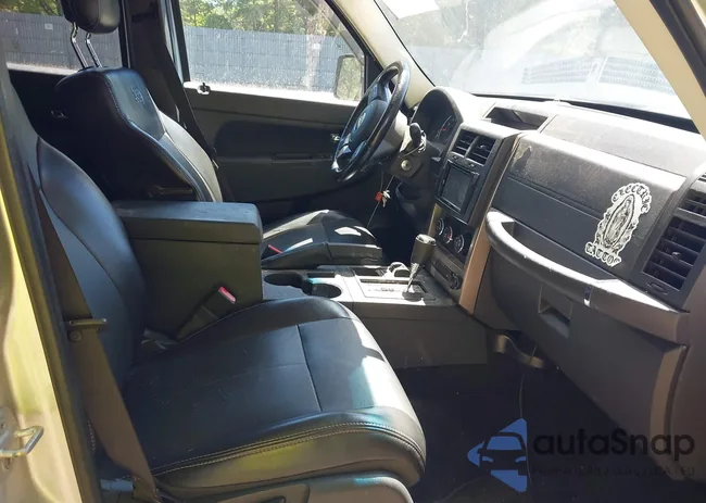 1C4PJMAK2CW170753: 43062241