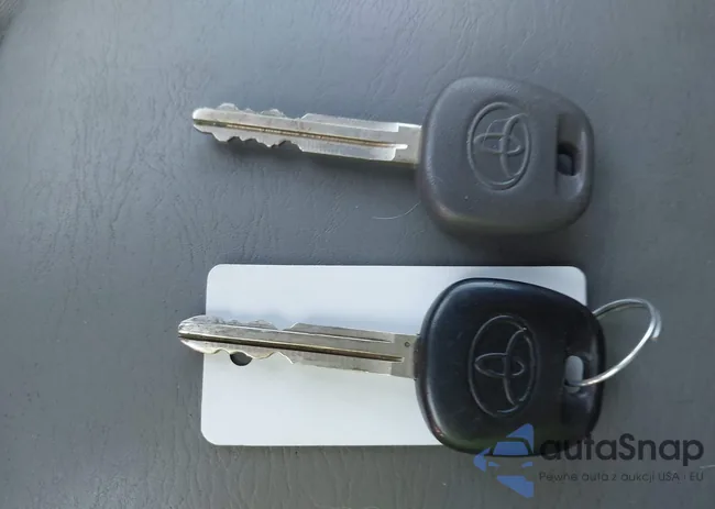 5TEMU52N28Z494904: 43062307