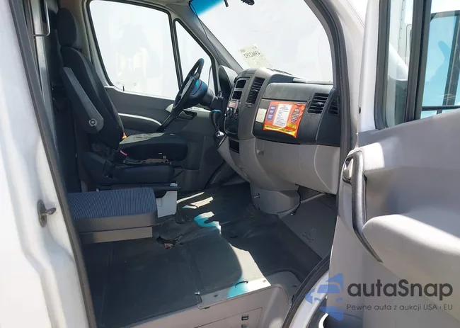 WD3PE8CB8C5694711: 43062352