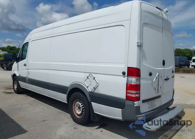 WD3PE8CB8C5694711: 43062352