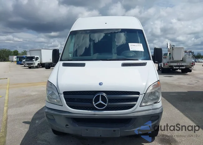 WD3PE8CB8C5694711: 43062352