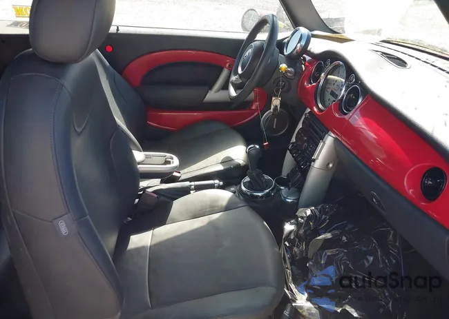 WMWRF33515TG12888: 43062408