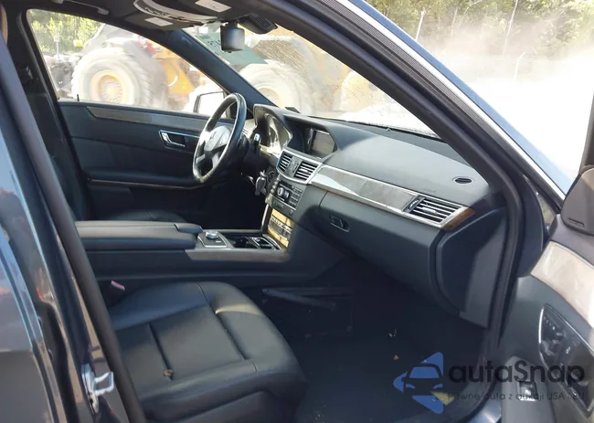 WDDHF8HB4BA421275: 43062475