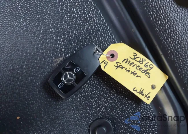 WD3PF0CD5KP037660: 43062566